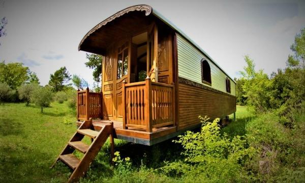 La Magnanerie Dhotes , Les Roulottes Insolites Sauve Bagian luar foto